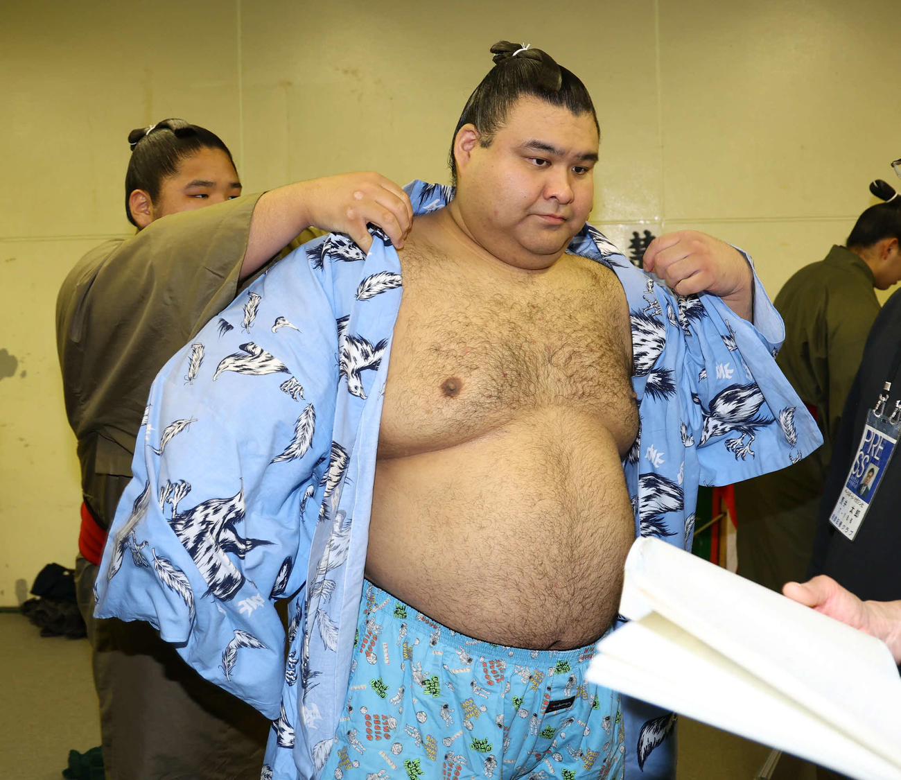 金星の高安は引き揚げる