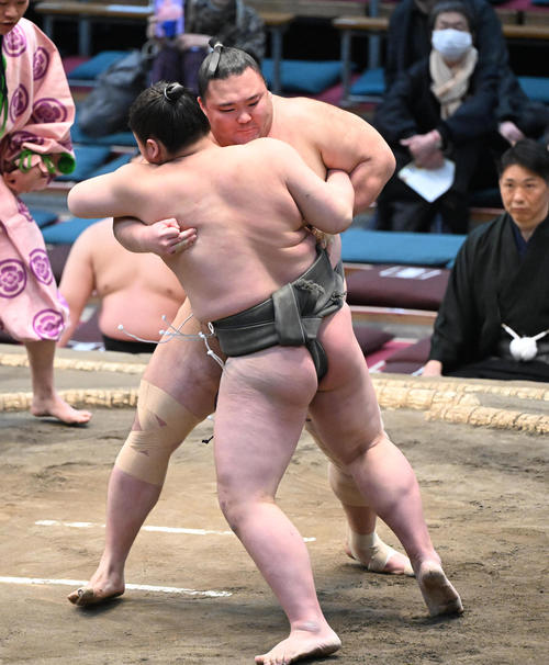 大けがから復帰の朝乃山が三段目優勝目前「みんなに無理と言われても