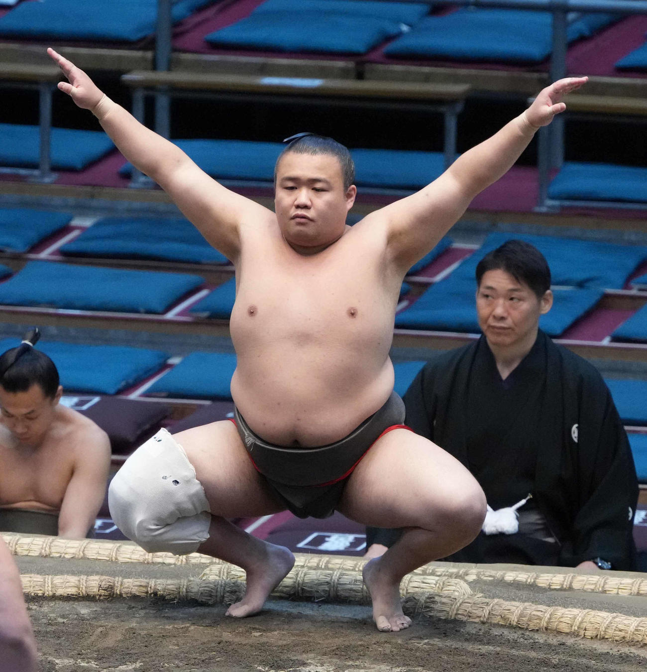 序ノ口優勝を決めた千代天富（撮影・小沢裕）