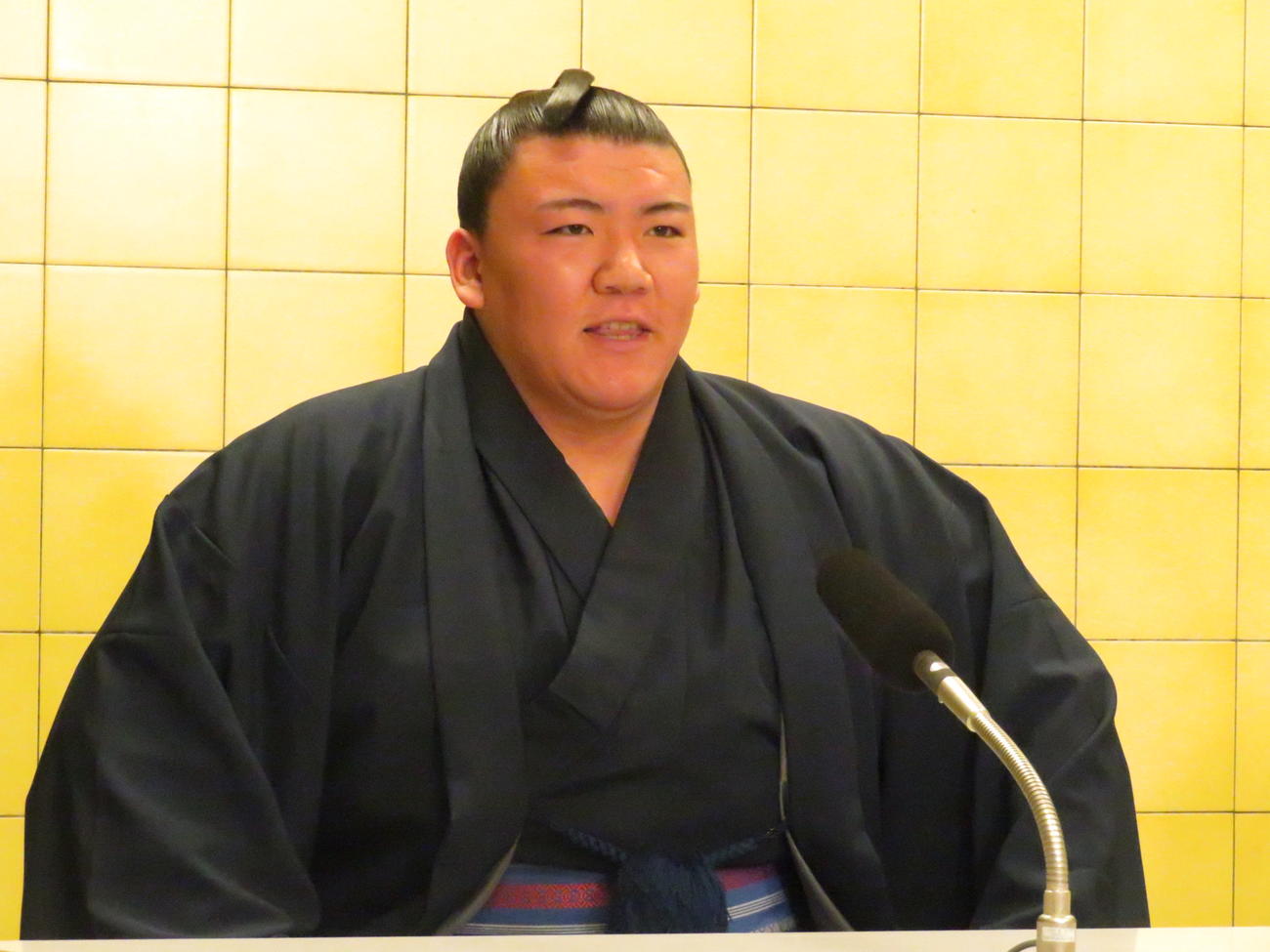 新十両会見に応じた夢道鵬