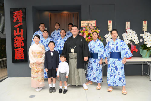 元大関琴奨菊の秀ノ山親方が部屋開き 東京・墨田区東向島に地上5階