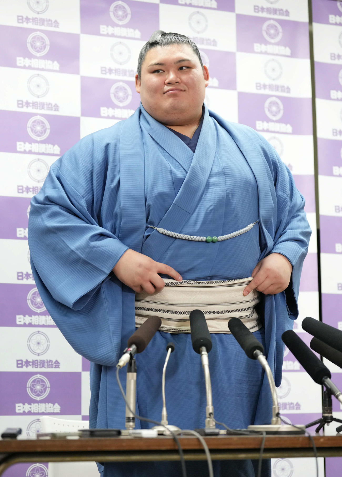 会見で綱とりをかける大相撲夏場所への意気込みを語った大関大の里（撮影・小沢裕）