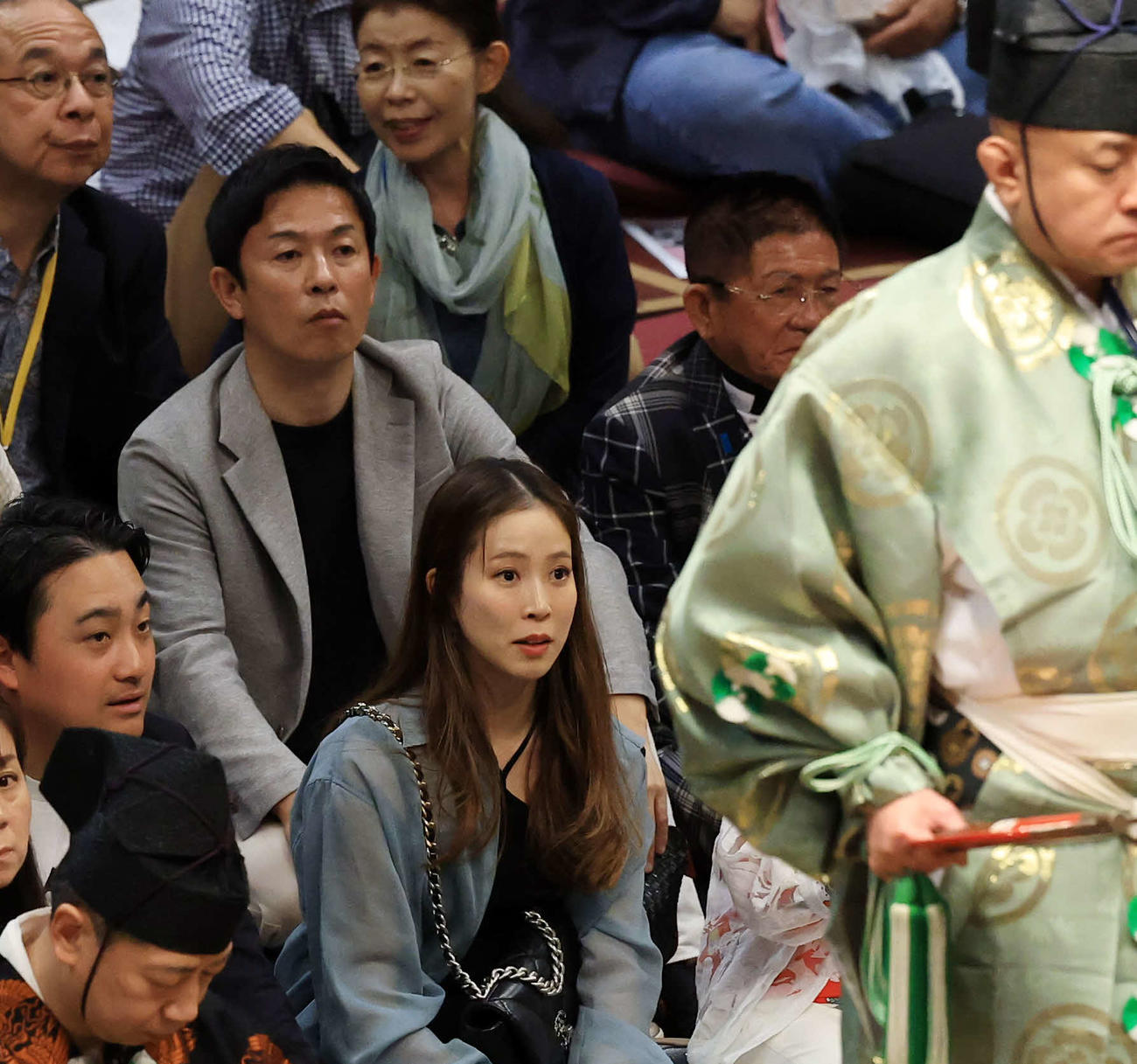 観戦する赤星憲広氏（撮影・浅見桂子）