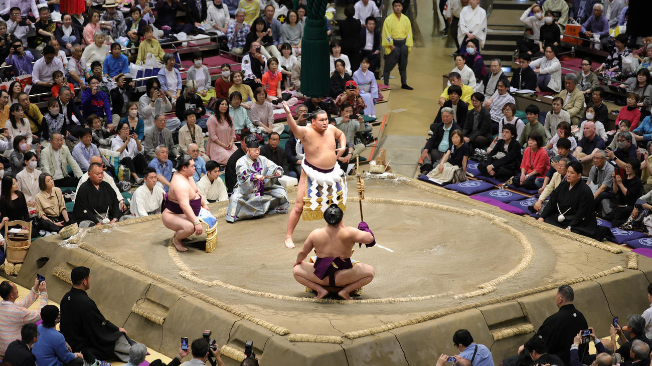 横綱土俵入りを行う豊昇龍（撮影・野上伸悟）