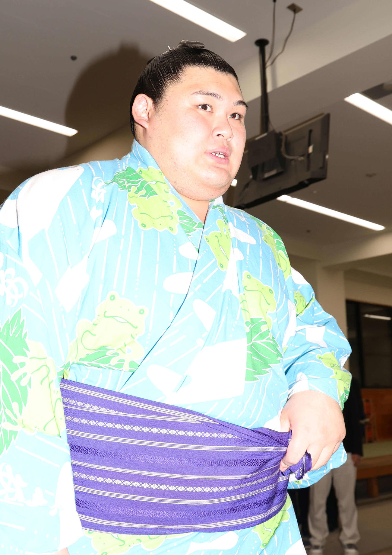 支度部屋を引き揚げる大の里