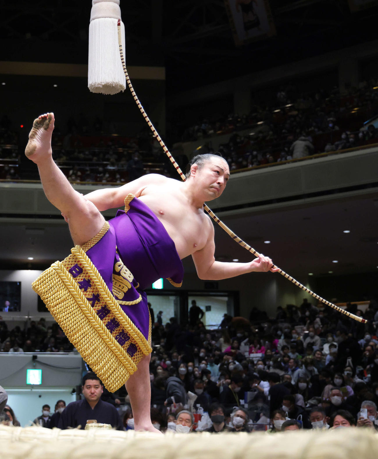 弓取式を執り行う聡ノ富士（2023年1月撮影）