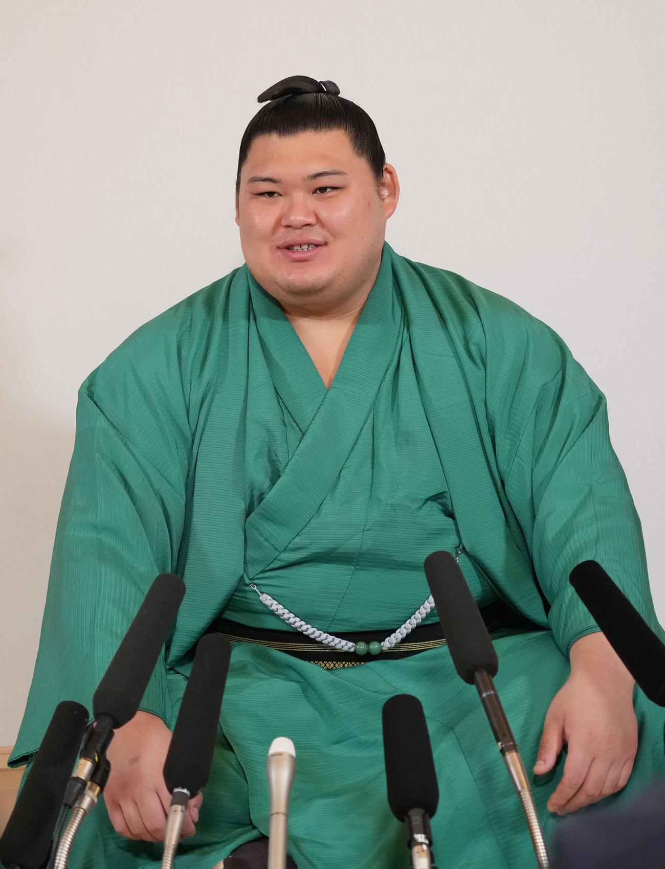 会見する横綱大の里（撮影・森本幸一）