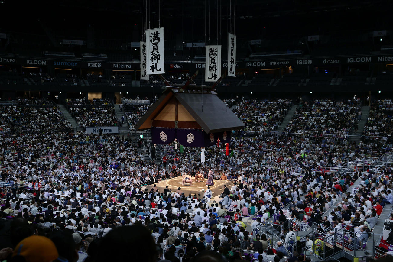 IGアリーナで開催される大相撲名古屋場所（撮影・前田充）
