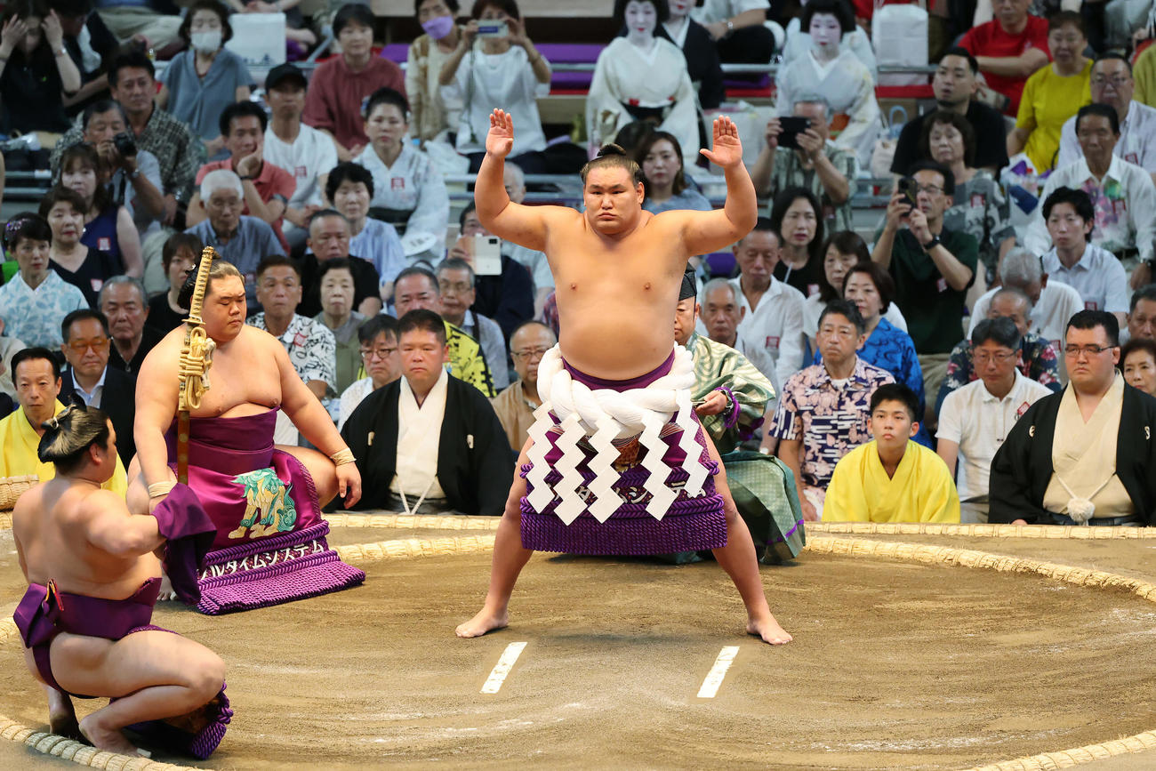 土俵入りする豊昇龍（代表撮影）
