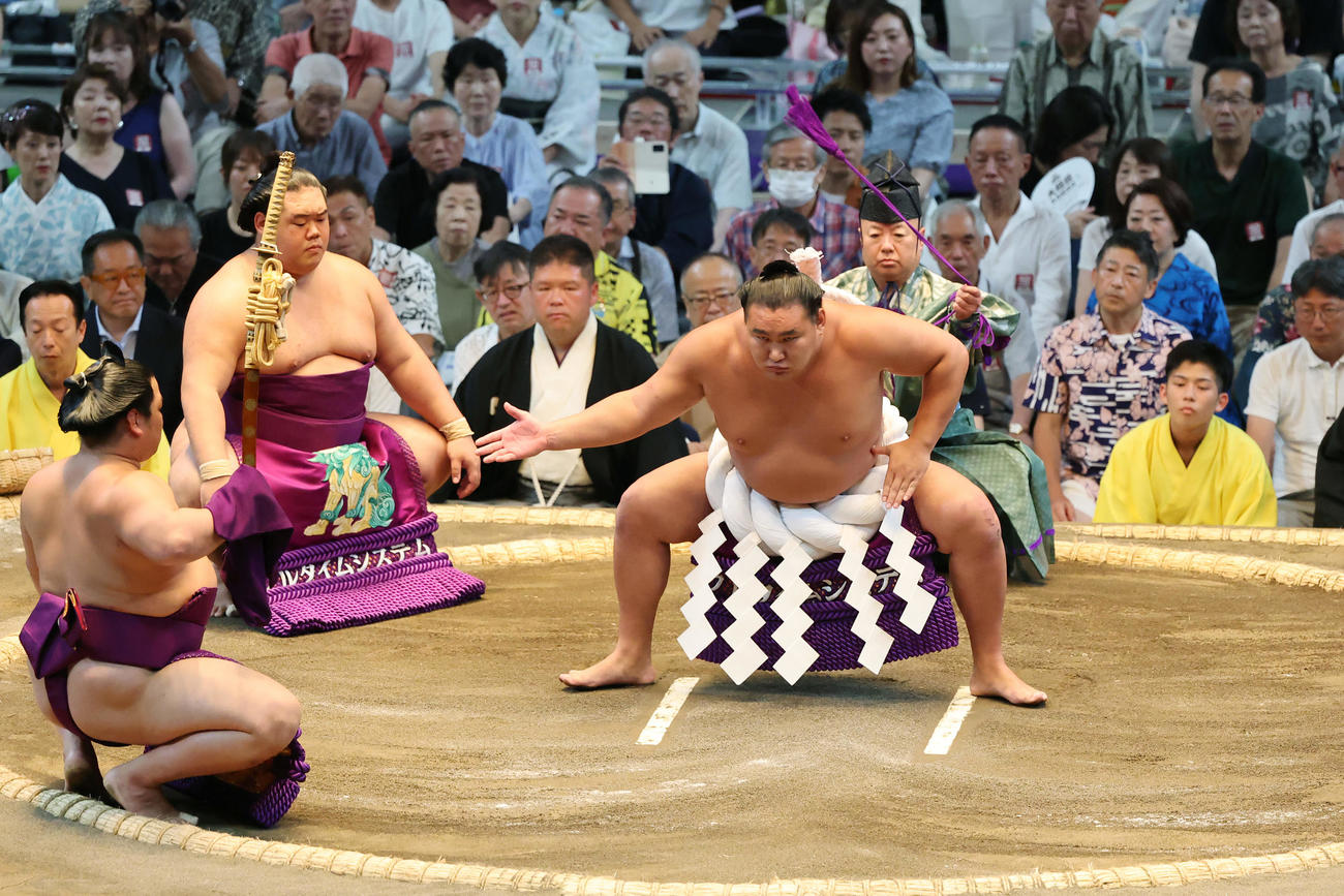 土俵入りする豊昇龍（代表撮影）