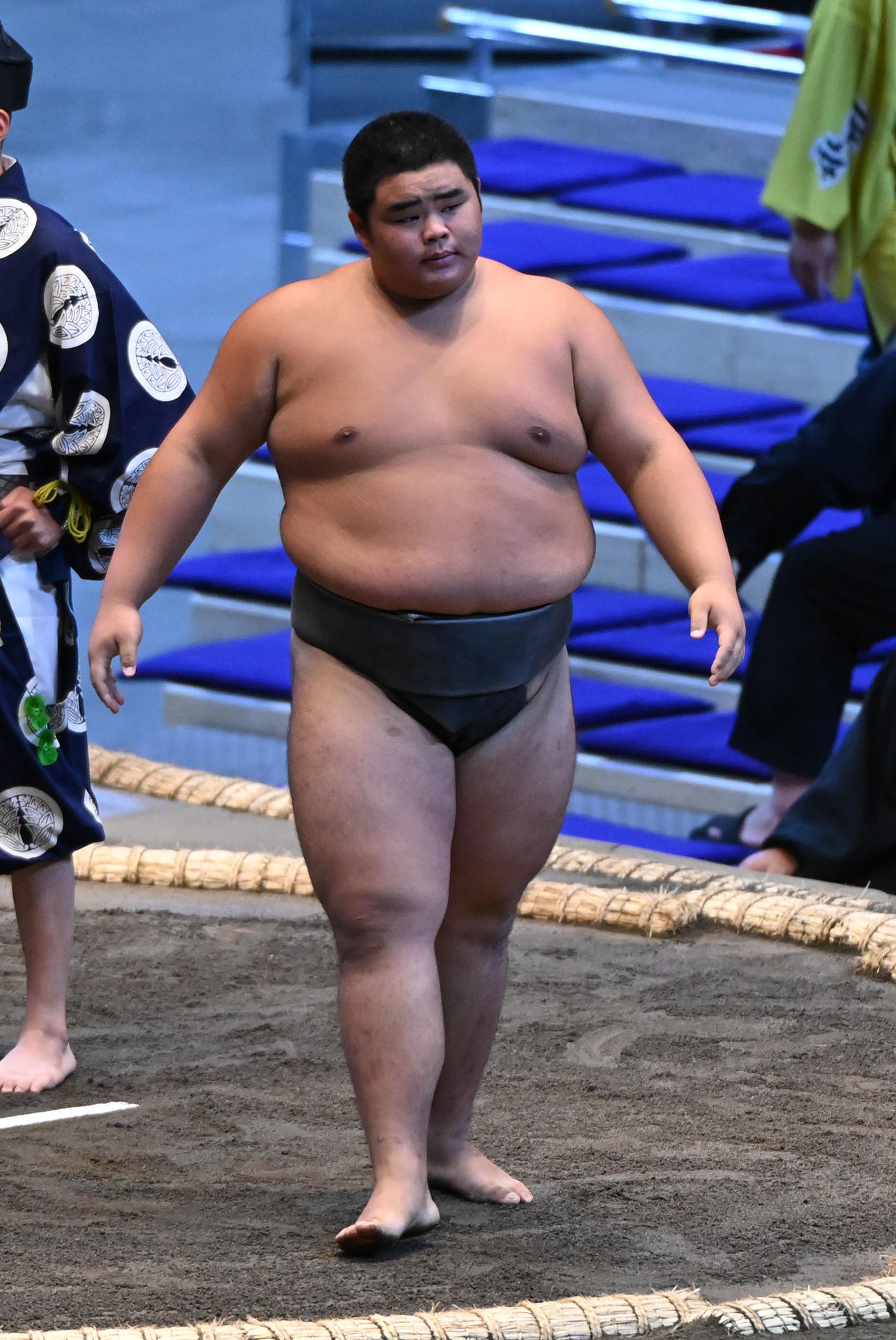 佐藤を破った西村（撮影・森本幸一）