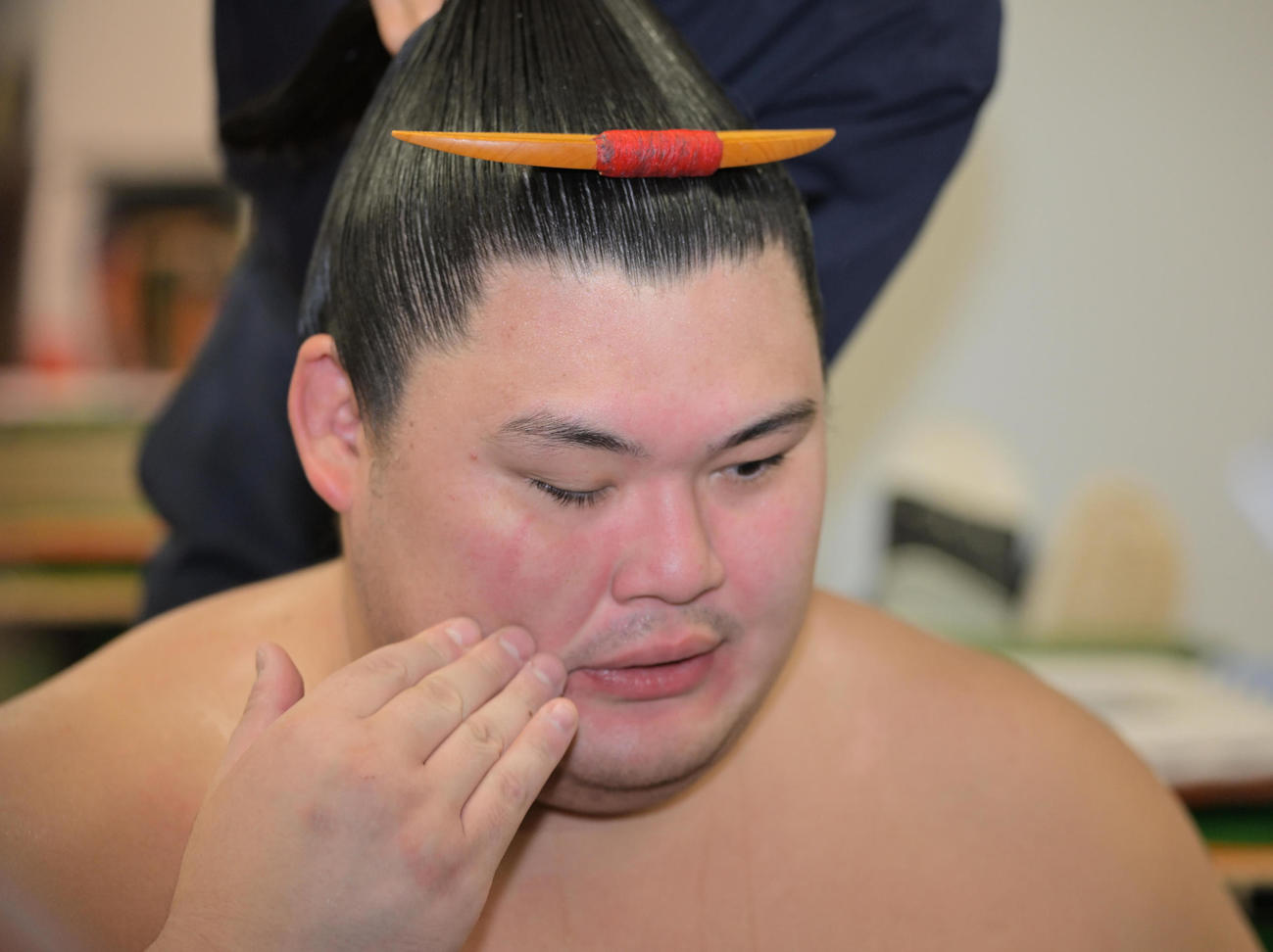 取材に応じる大の里（代表撮影）