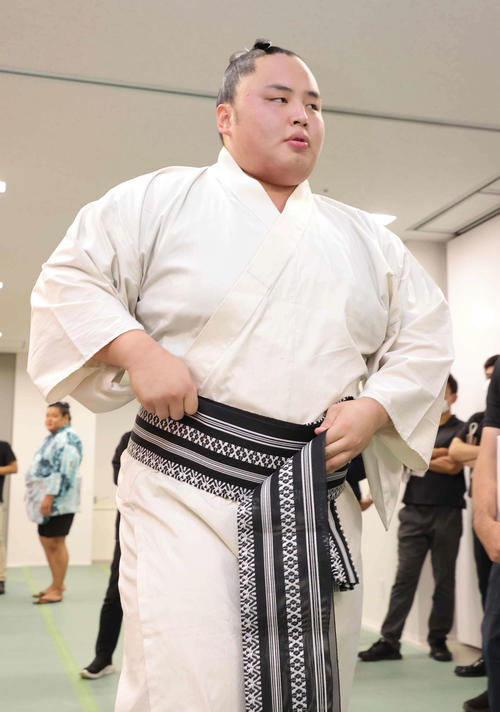 紀峰　蓋付お椀　5客　千筋 千秋楽で安青錦戦「幕内下位なので 琴勝峰が役力士3連破で単独トップ 食器