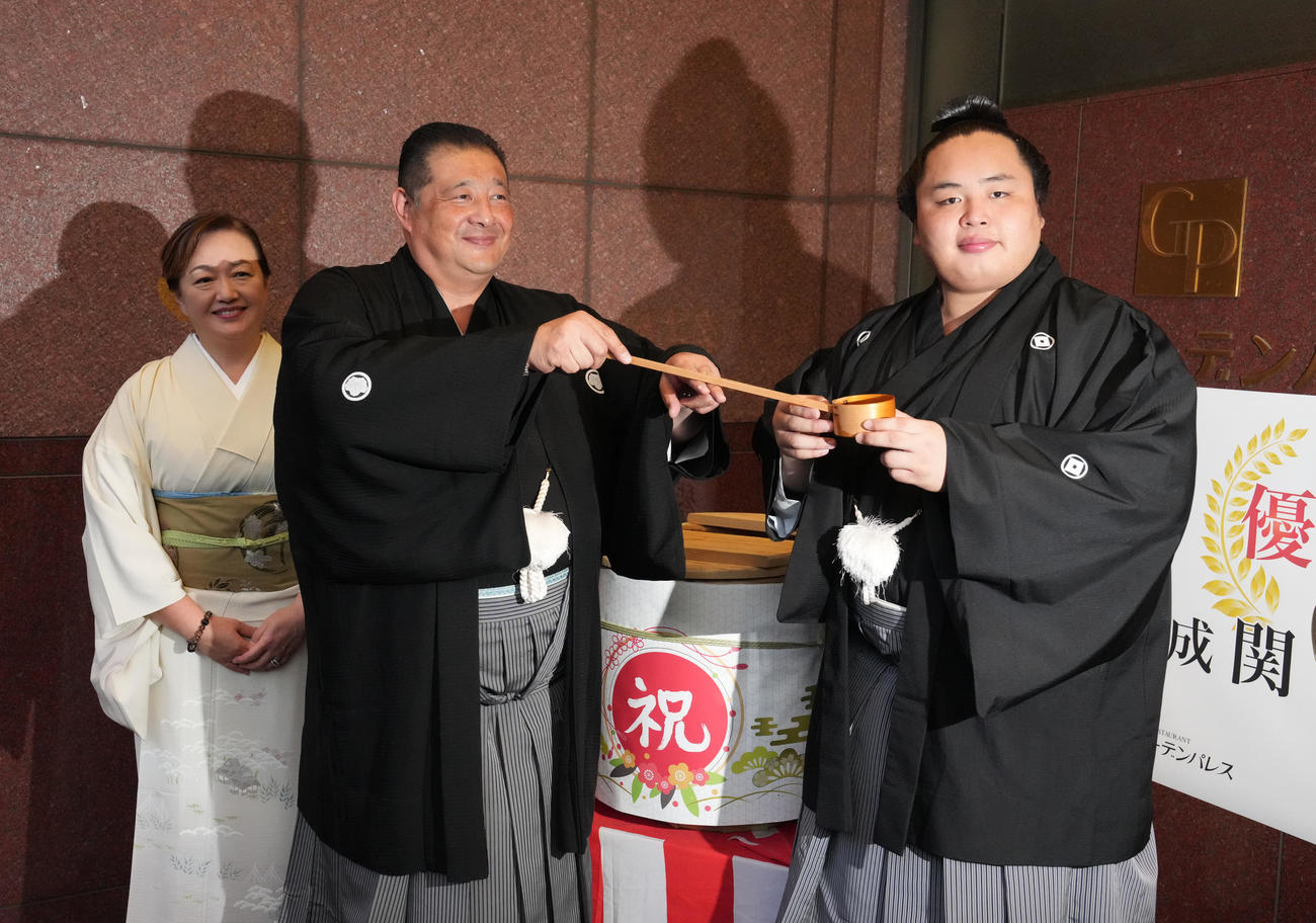 千葉県出身5人目、佐渡ケ嶽部屋では琴桜以来16度目／琴勝峰初優勝アラカルト - 大相撲写真ニュース : 日刊スポーツ