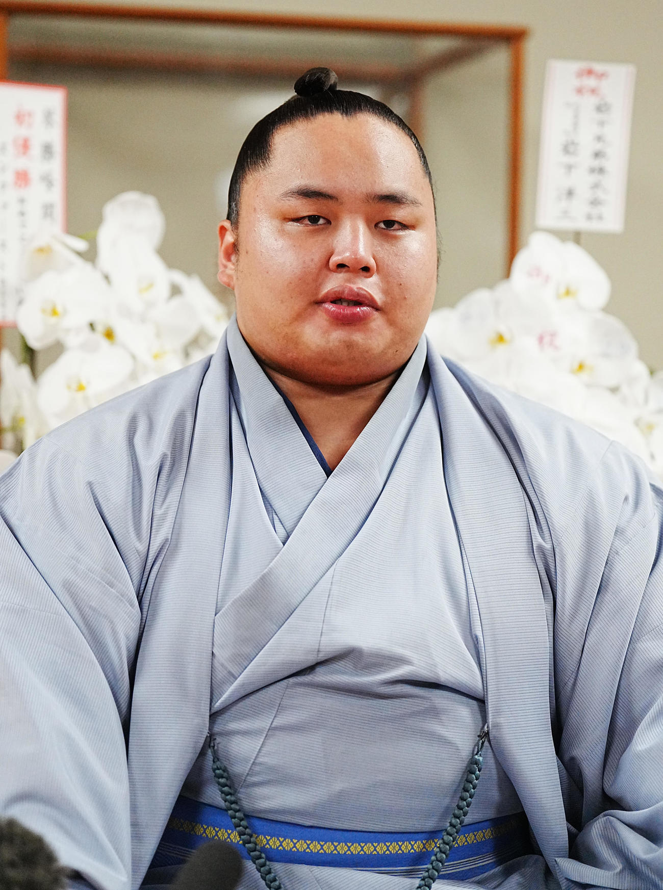 会見で秋場所への抱負を語る名古屋場所優勝の琴勝峰（撮影・小沢裕）