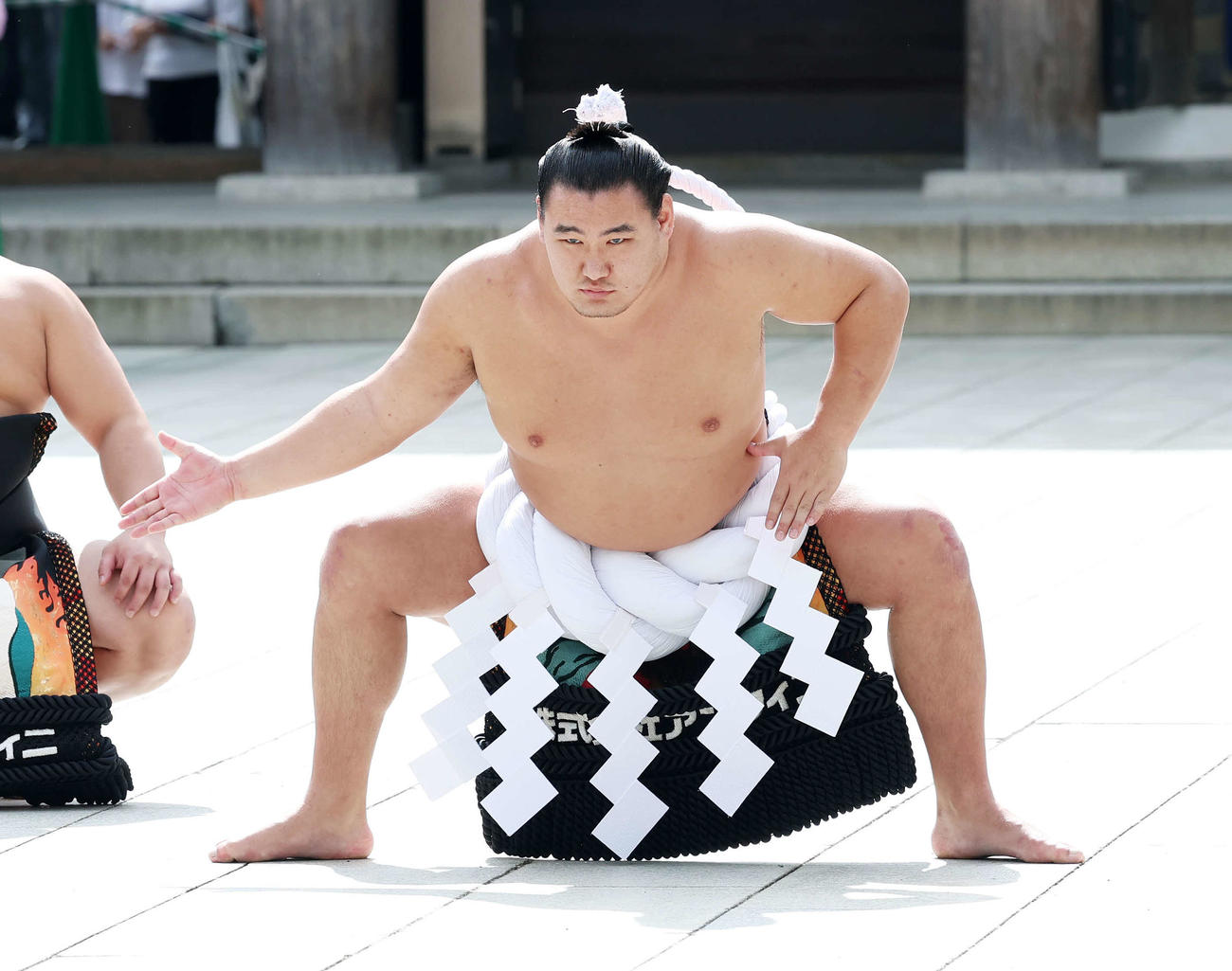 明治神宮奉納土俵入りに臨む豊昇龍（撮影・鈴木正人）