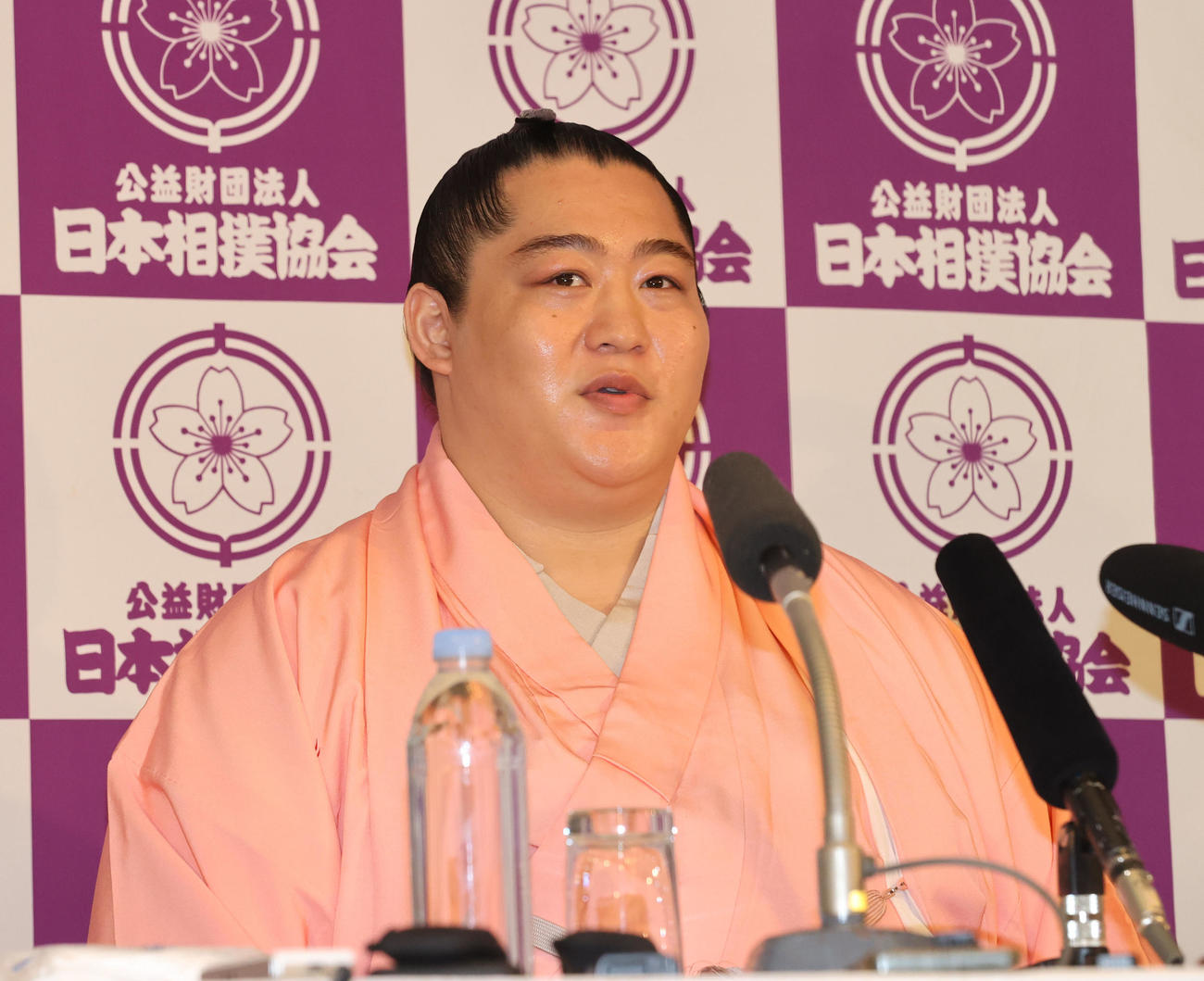 現役引退を決め、年寄「北陣」を襲名した元小結遠藤の北陣親方（2025年11月9日）