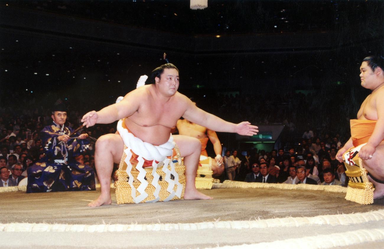 旭富士が前相撲で2連勝 「史上最強の新弟子」が一番出世に王手 - 大相撲写真ニュース : 日刊スポーツ