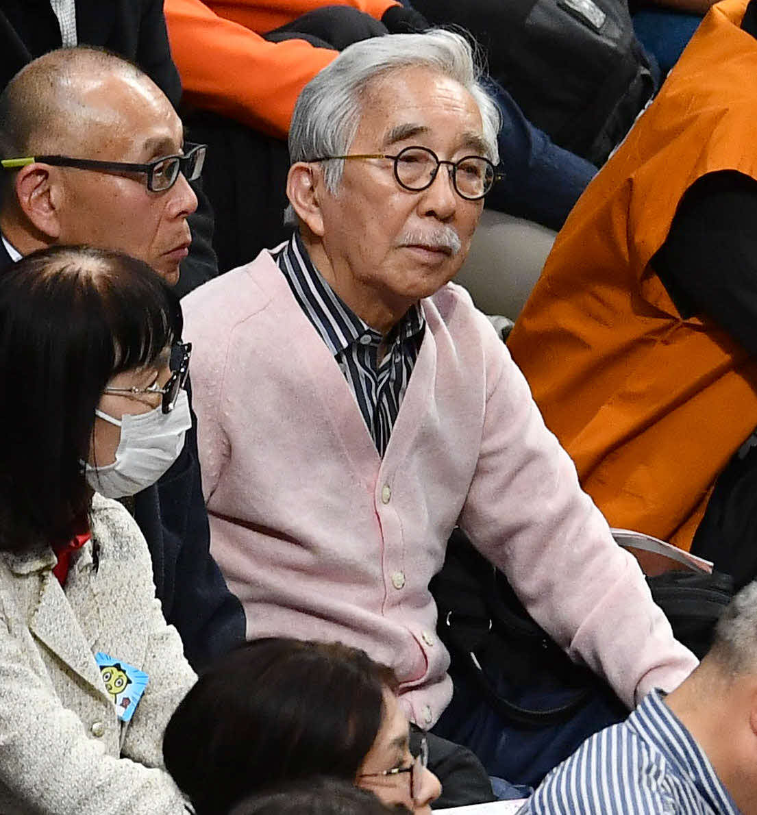 大相撲九州場所10日目を観戦する俳優の大村崑（撮影・岩下翔太）