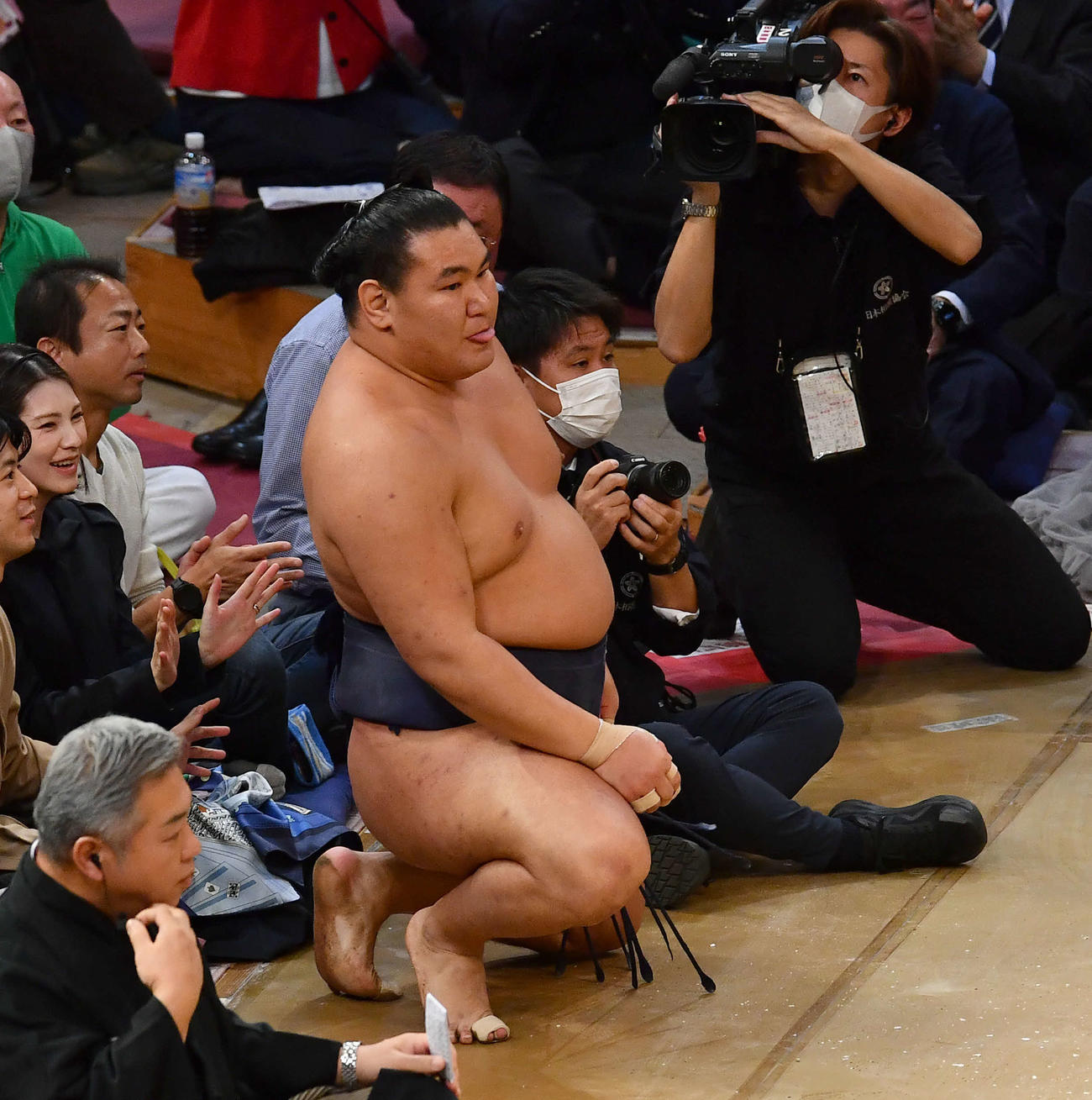 押し出しで安青錦に敗れた豊昇龍（撮影・岩下翔太）