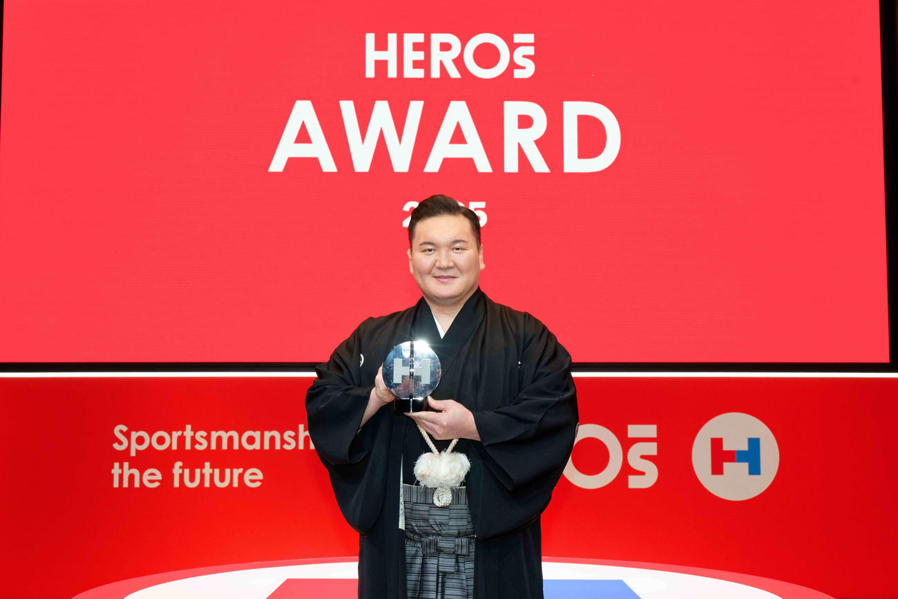 「HEROs AWARD 2025」で表彰された白鵬翔さん(C)HEROs AWARD 2025
