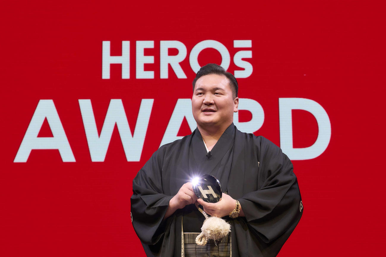 「HEROs AWARD 2025」で表彰された白鵬翔さん(C)
HEROs AWARD 2025