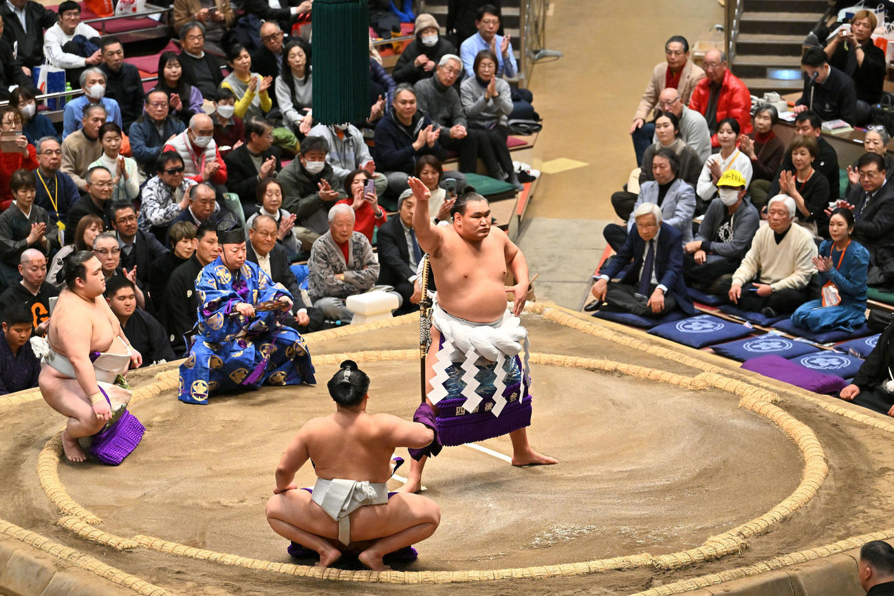 横綱土俵入りをする豊昇龍（撮影・滝沢徹郎）
