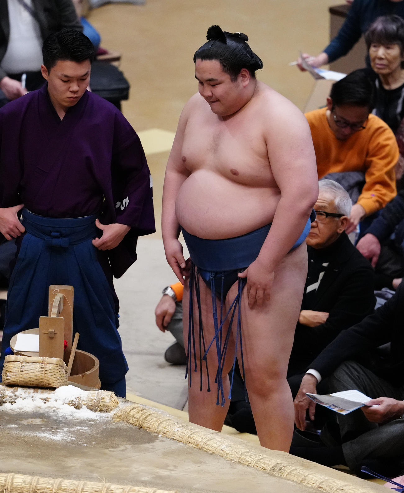 22日、錦富士の欠場で不戦勝の阿武剋