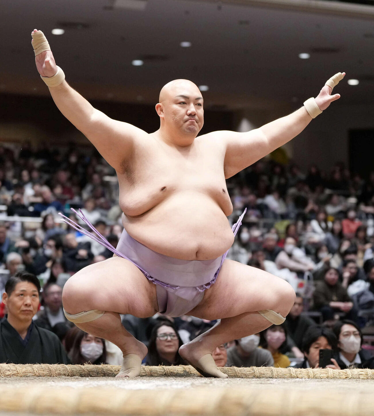 OB戦に臨む荒磯親方（元関脇琴勇輝）（撮影・小沢裕）