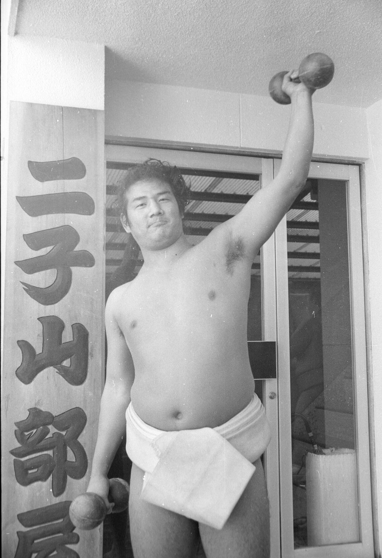 1981年1月、大相撲初場所で新入幕の若島津