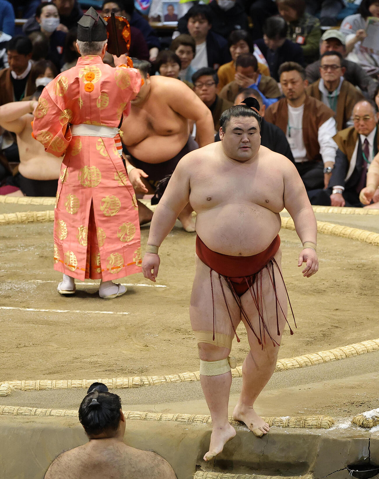 大相撲春場所10日目　隆の勝は霧島に引き落としで破れる（撮影・上田博志）
