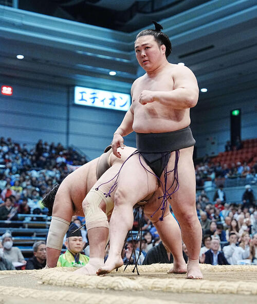 炎鵬「あきらめずにやってきてよかった」3年ぶり関取復帰に前進「あと