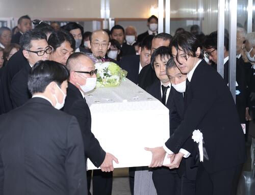 明日の日本を方向づけた若き志士たち 額装写真 4月25日(金)発売の中島