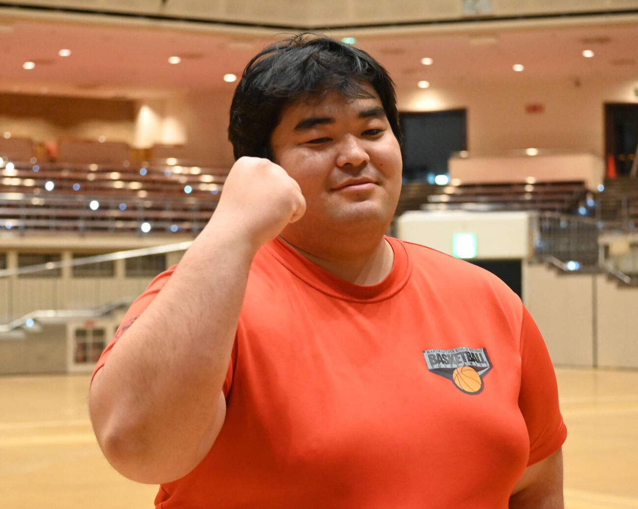 新弟子運動能力検査に臨む宇座寿音（撮影・飯岡大暉）