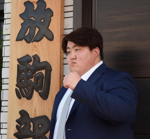 北海道の23歳穴掘り職人　白神嶺治が放駒部屋に入門「まずは関取」目標