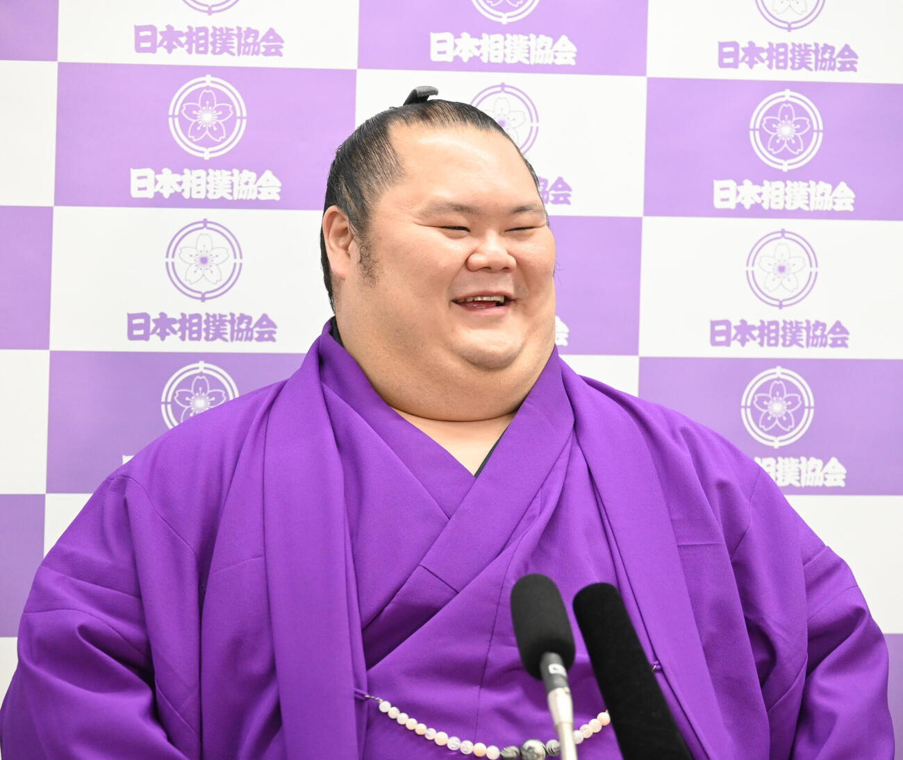 笑顔を見せる千代丸（撮影・山田遼太郎）