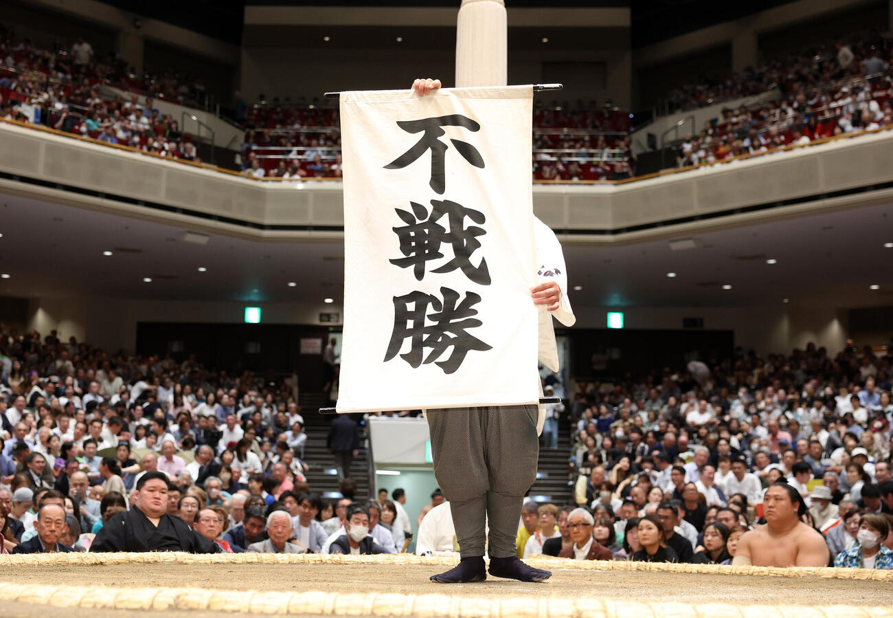 豊昇龍の休場で藤ノ川の不戦勝（撮影・鈴木正人）