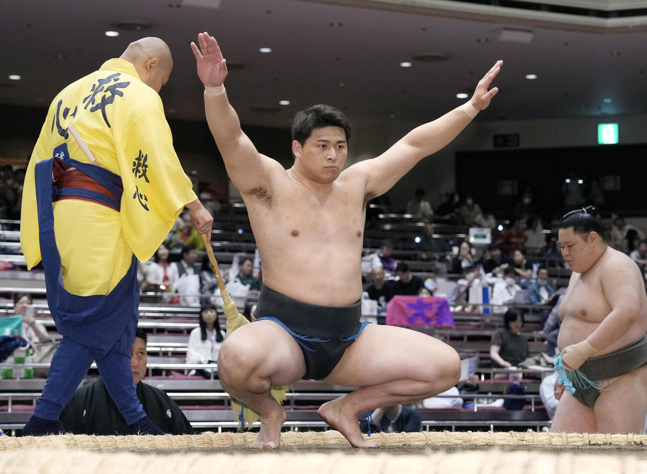 初土俵に臨む大森＝両国国技館
