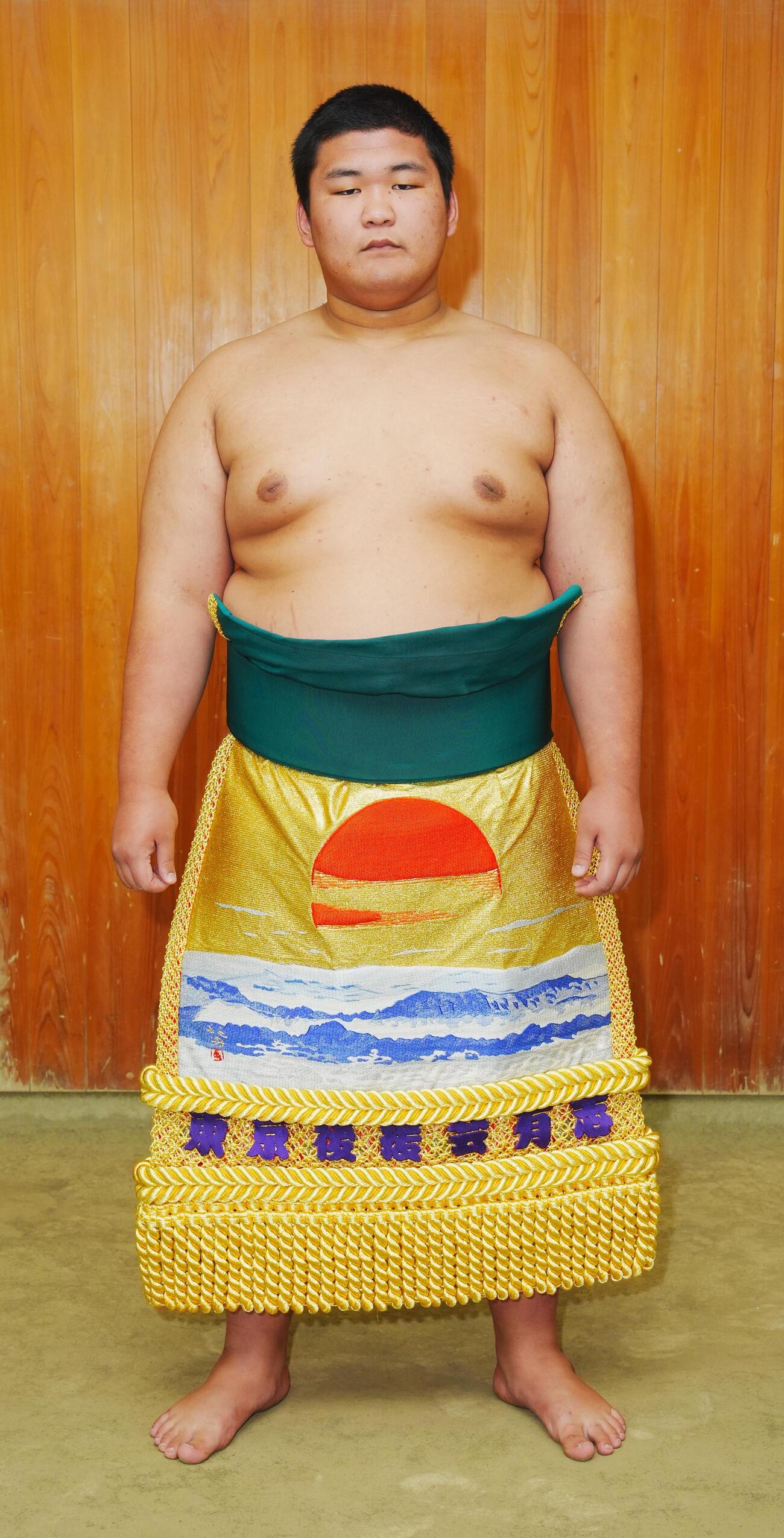 大相撲夏場所8日目　新序出世披露に臨む小川