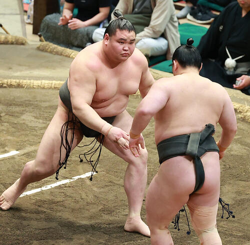 旭富士が元十両の三田に勝って７戦全勝　三段目優勝決定戦は木竜皇と対戦