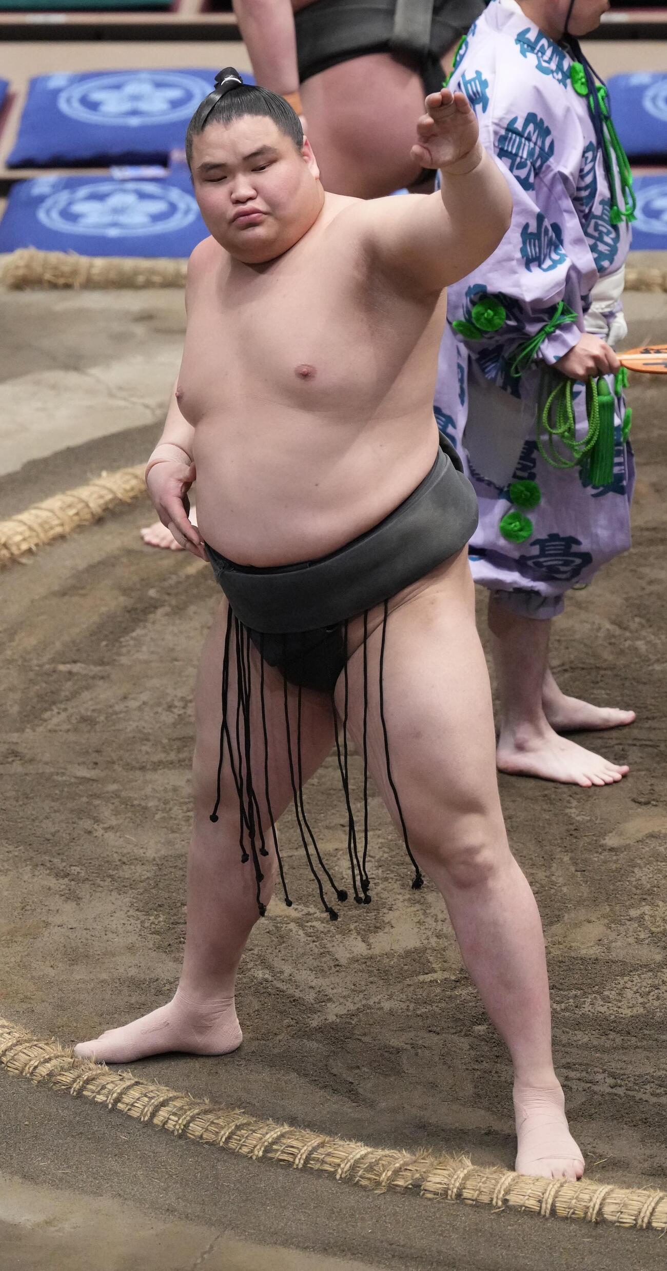 大相撲夏場所13日目　三段目の優勝決定戦に進んだ旭富士（撮影・小沢裕）　＝2026年5月22日