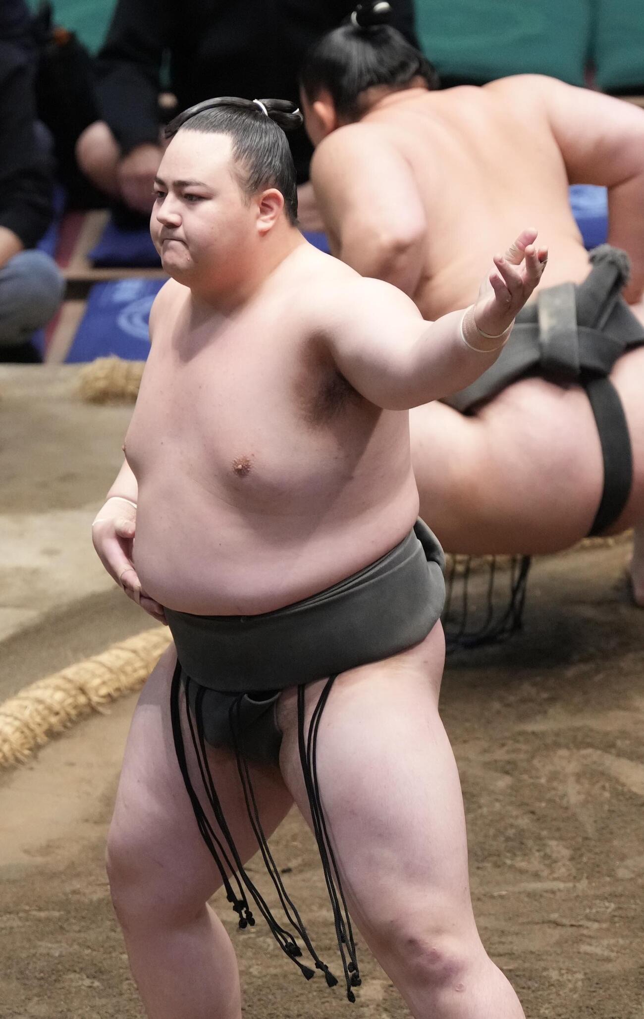 大相撲夏場所13日目　幕下の丹治（撮影・小沢裕）