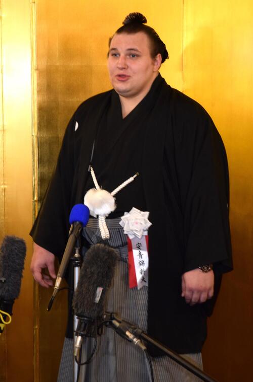 安青錦、母国ウクライナの若きアスリートへ「諦めないことが一番大事」大関昇進パーティーで語る