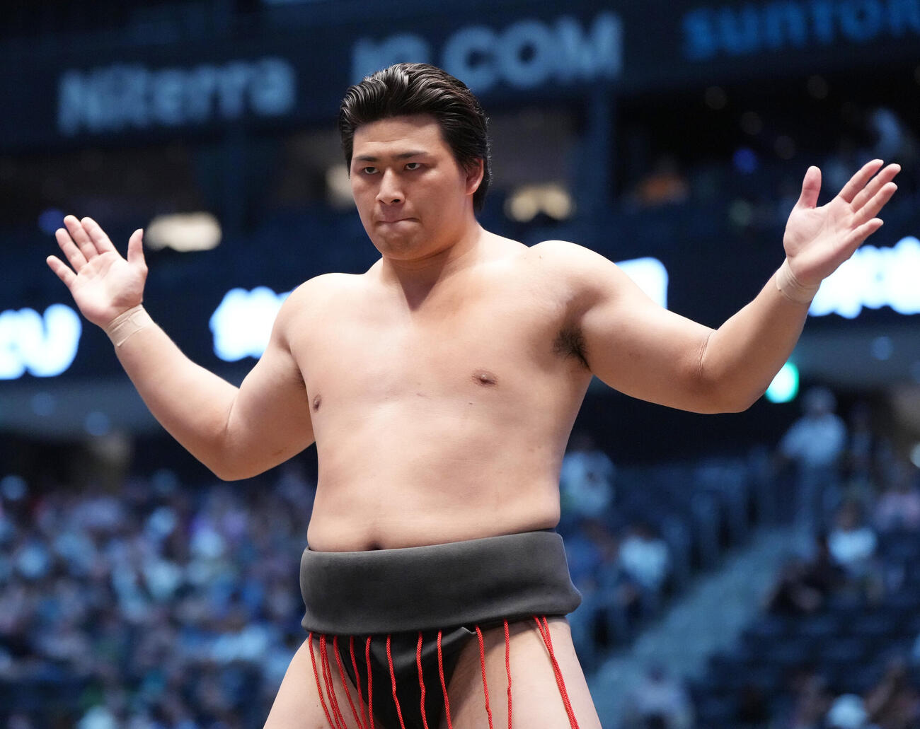 土俵に上がる大森（撮影・森本幸一）