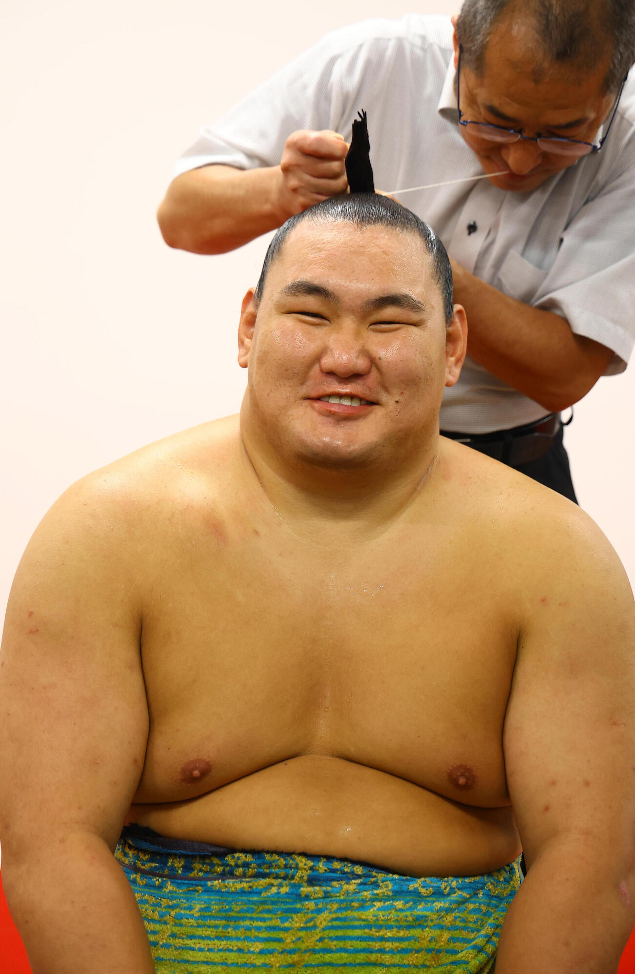 取り組み後の支度部屋で明るい表情を見せる豊昇龍（代表撮影）