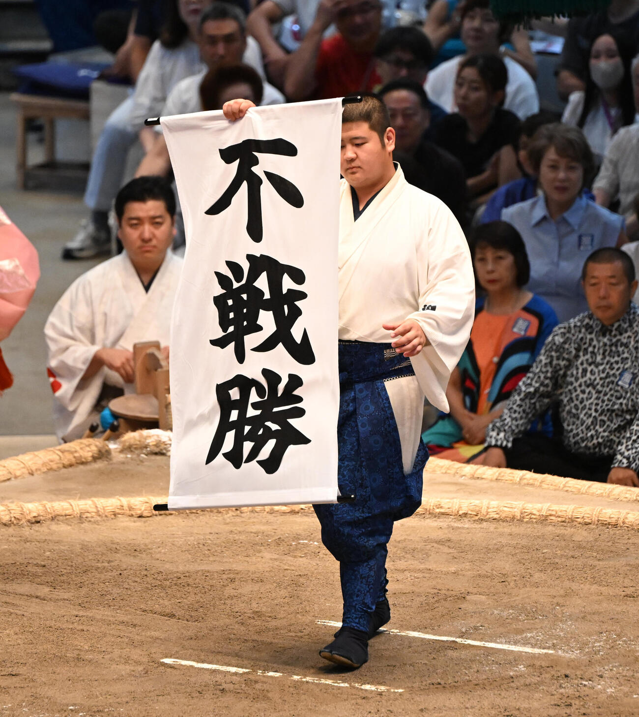 豊昇龍の球場で霧島の不戦勝となる（撮影・和賀正仁）
