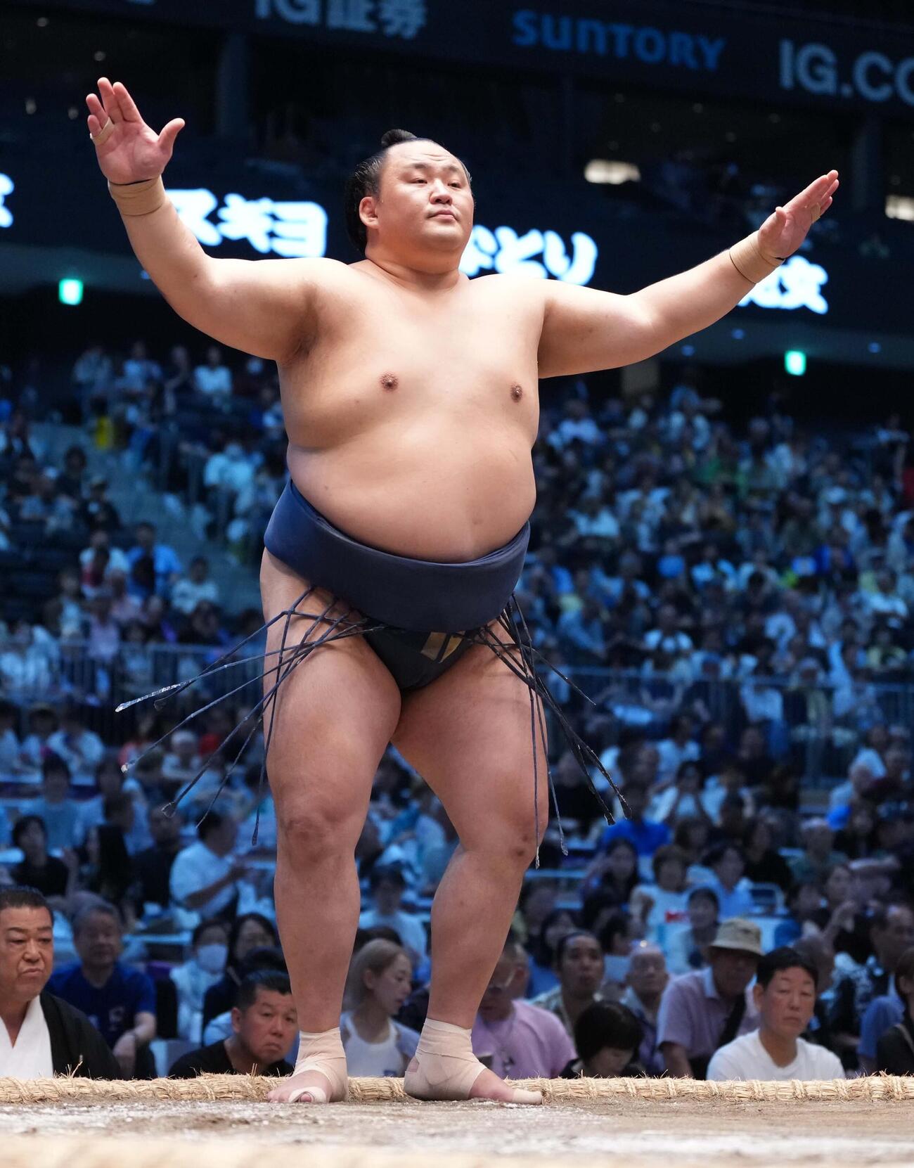 玉鷲（2026年7月撮影）