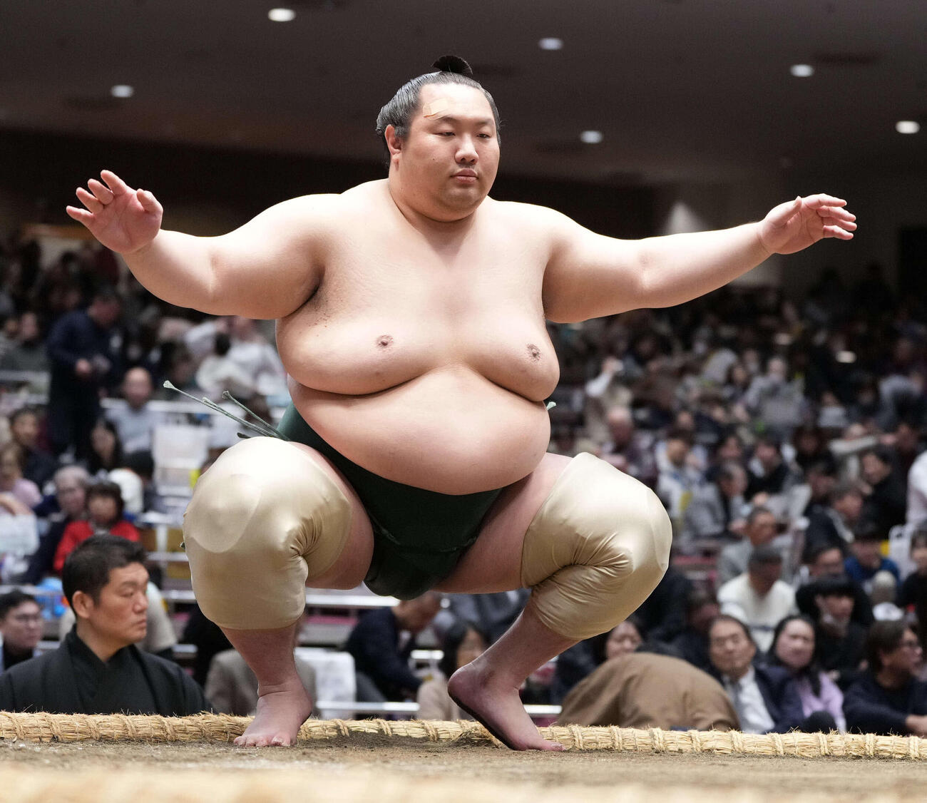 塵手水（ちりちょうず）を切る白鷹山（2026年1月撮影）