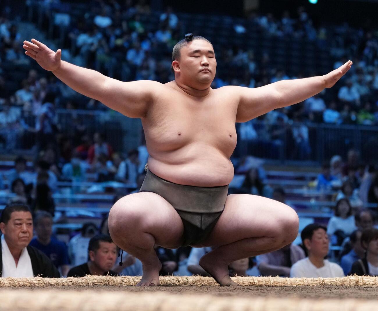 塵手水（ちりちょうず）を切る豪ノ湖（2026年7月26日撮影）