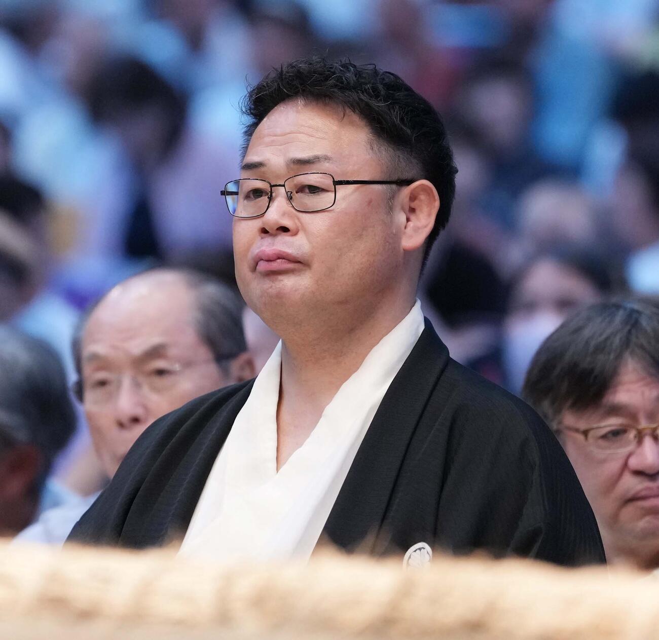 雷親方（元小結垣添）（26年7月撮影）
